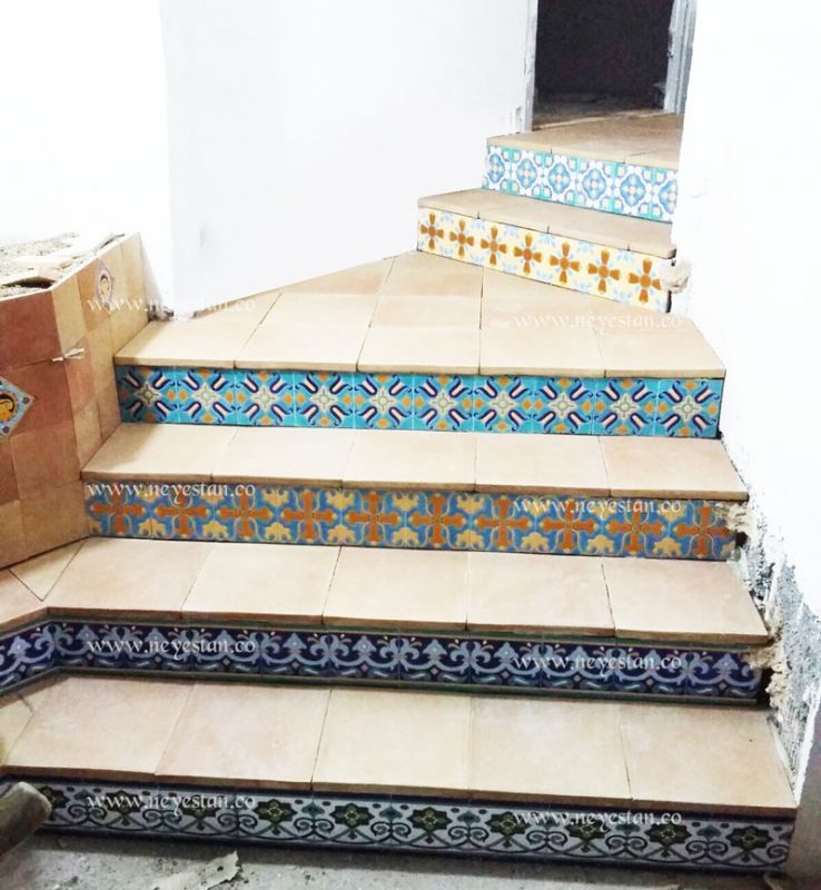 کاشی زیر پله