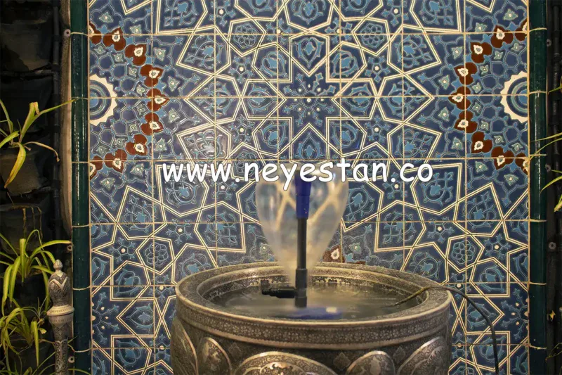 آبنما با کاشی هفت رنگی