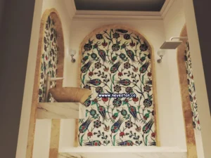 کاشی طرح لاله در حمام سنتی ترکی