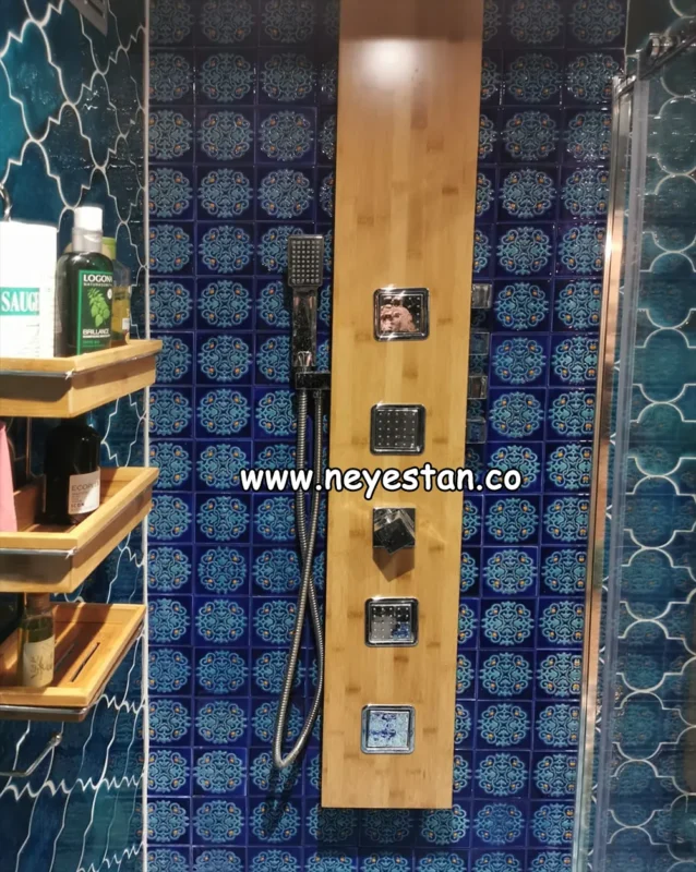 کاشی فرم دار فیروزه در حمام