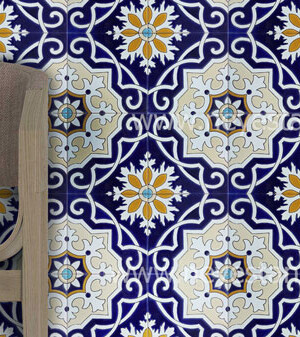 کاشی سنتی با طرح اسپانیایی- مراکشی