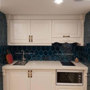 کاشی-بین-کابینتی